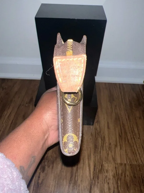 Louis Vuitton Monogram Canvas Pouch - Brown/Gold Monogram - Picture 3 of 8